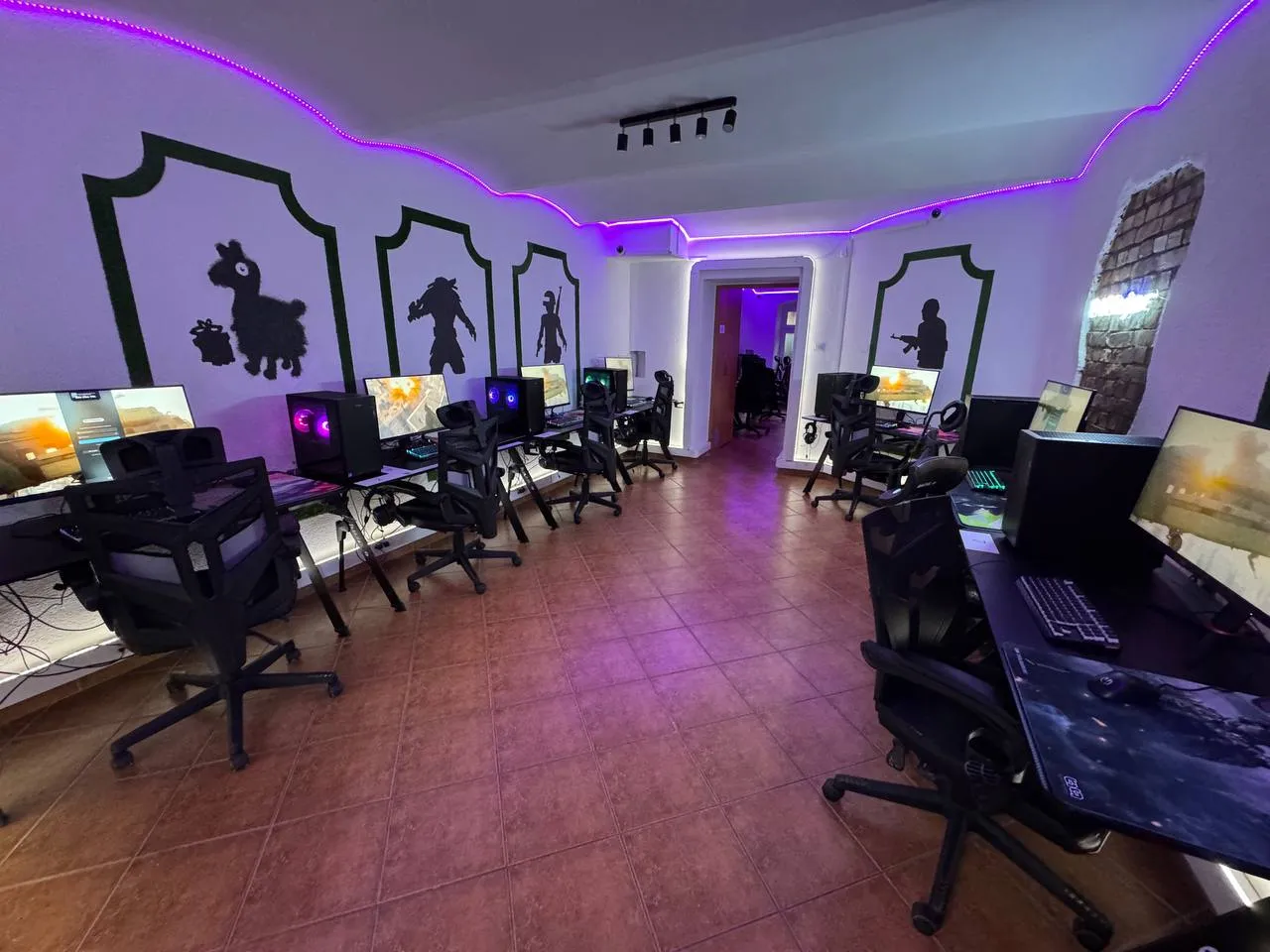PvPlayer kafejka gamingowa Poznan - 2